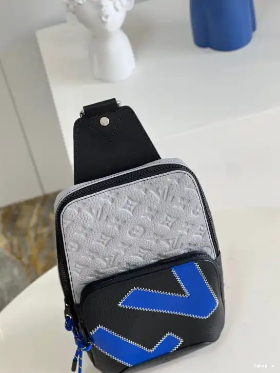 LOUIS AVENUE VUITTON SLINGBAG 0706